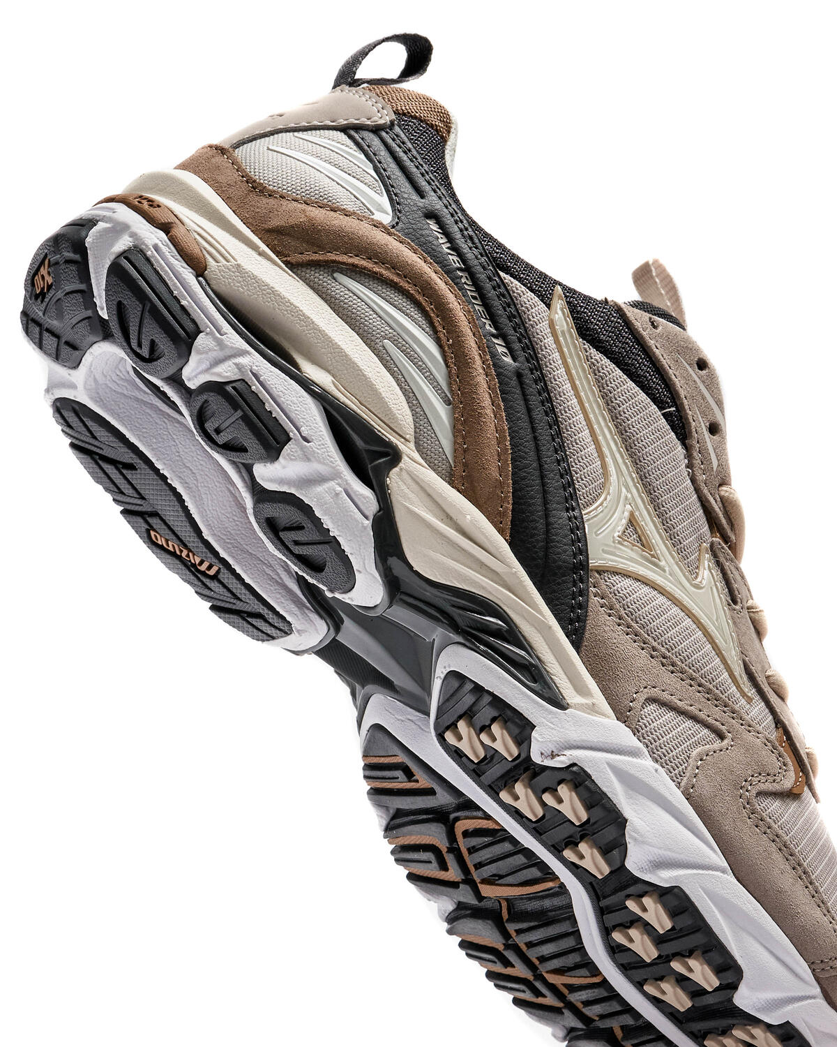 Mizuno wave ultima vs best sale wave rider